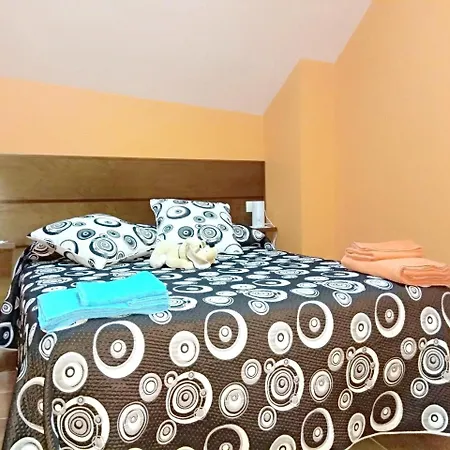 House With 2 Bedrooms In Santa Cruz De Los Cuerragos, With Wonderful Mountain... Figueruela de Arriba