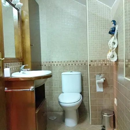 Lejlighed House With 2 Bedrooms In Santa Cruz De Los Cuerragos, With Wonderful Mountain... Figueruela de Arriba