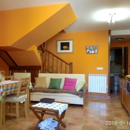 Lejlighed House With 2 Bedrooms In Santa Cruz De Los Cuerragos, With Wonderful Mountain...